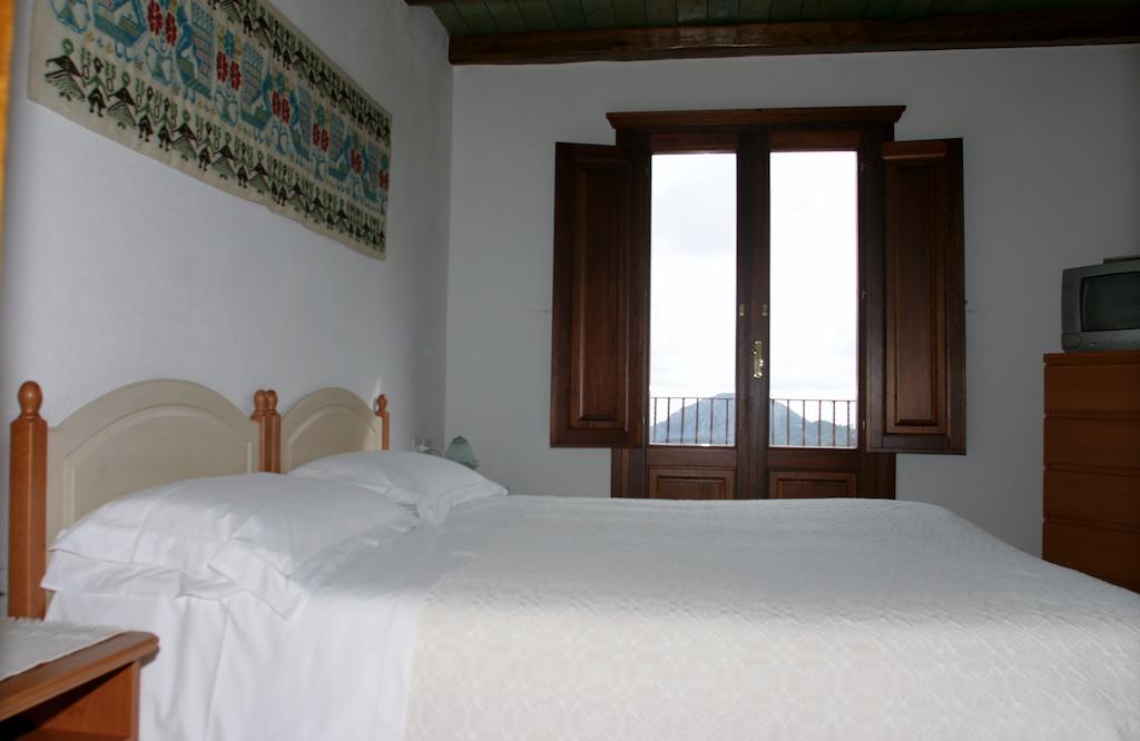 Le Roverelle Ilbono Habitación foto